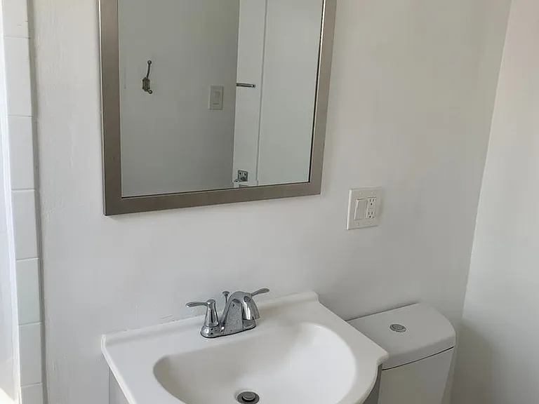 1316 Lemoyne St — Photo 12