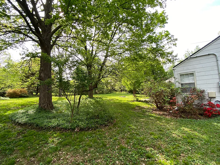 5801 Goodman St — Photo 18