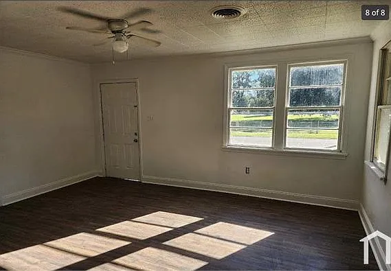 4 bed, 1285 sqft, $1,550 — Photo 4
