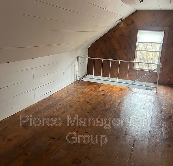 18 Maple St #B — Photo 15