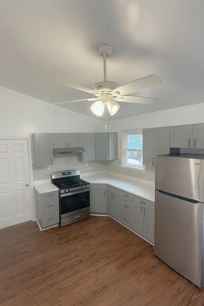 Building Photo - 332 Glenhill Ave #1L