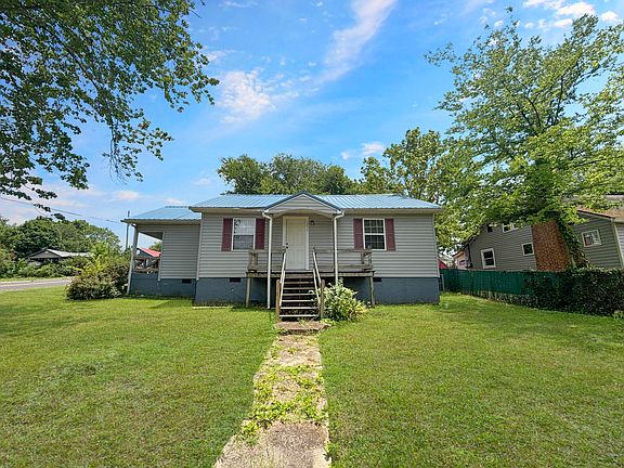 2nd image of 1037 Jones St