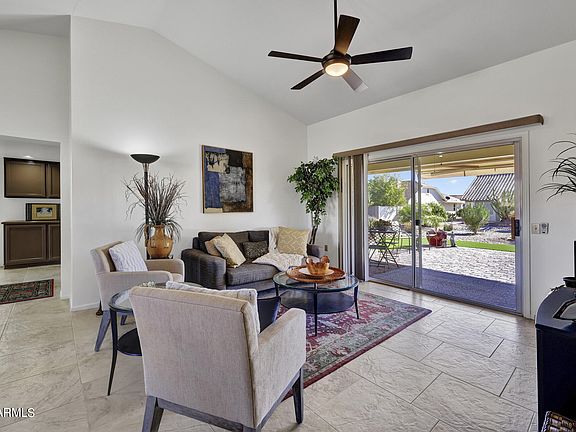 3rd image of 14915 W BUTTONWOOD Drive