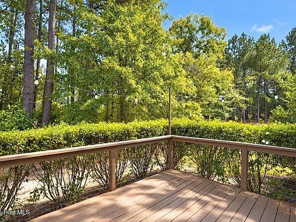 5th image of 106 Lightwater Court