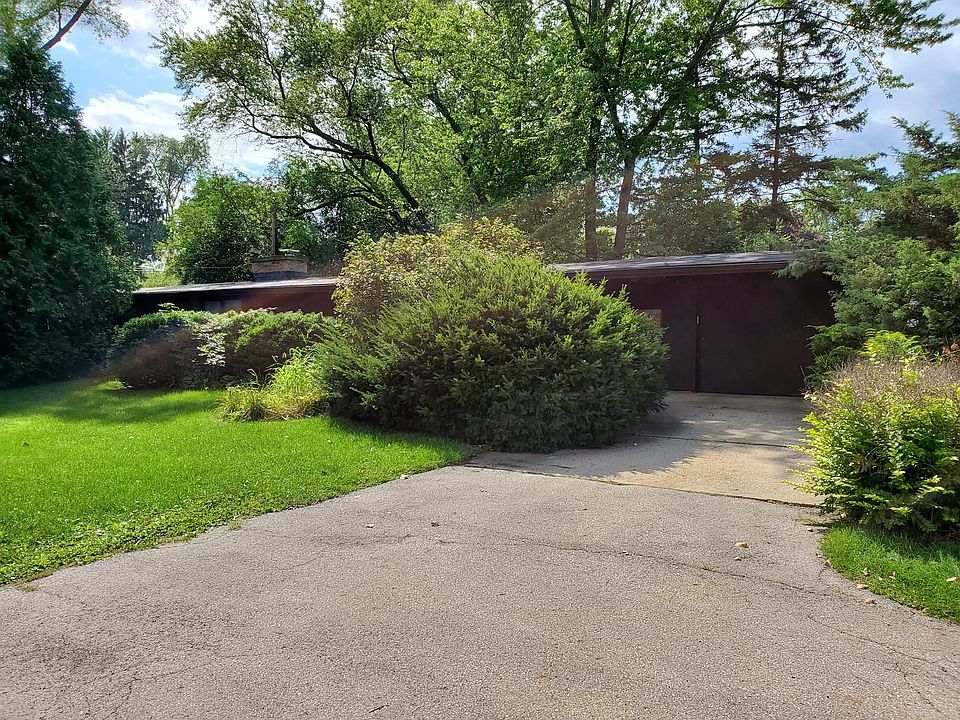 1st image of 601 Colville Pl