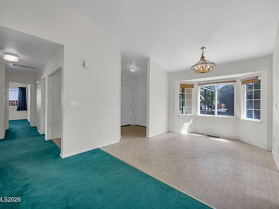 5th image of 245 Nicole Dr