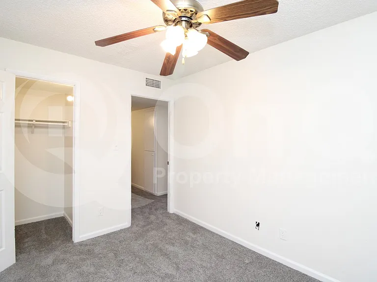 3409 W Echo Ln — Photo 10