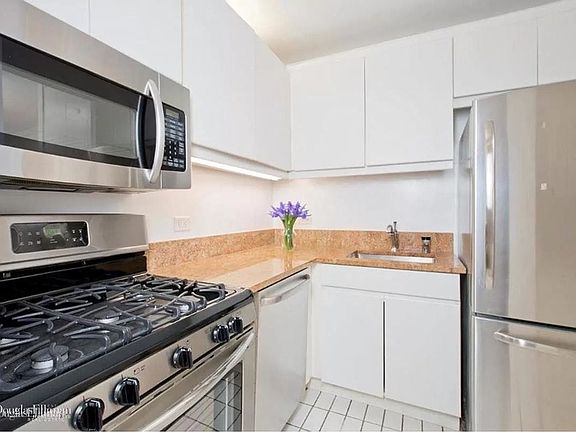 3rd image of 225 W 83rd St APT 8N