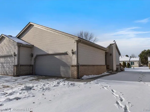 53069 Barberry Cir, Chesterfield, MI 48051
