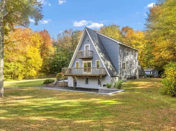 123 Mountainview Rd, East Longmeadow, MA 01028