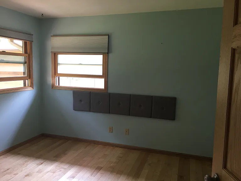 2780 Farrington St — Photo 7