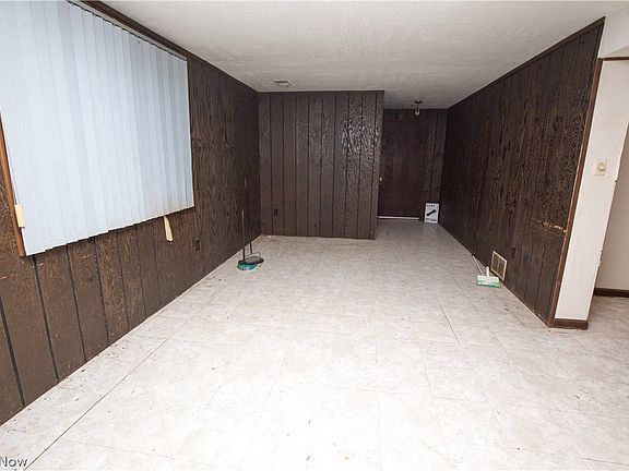 4th image of 2268 Oak Point Dr