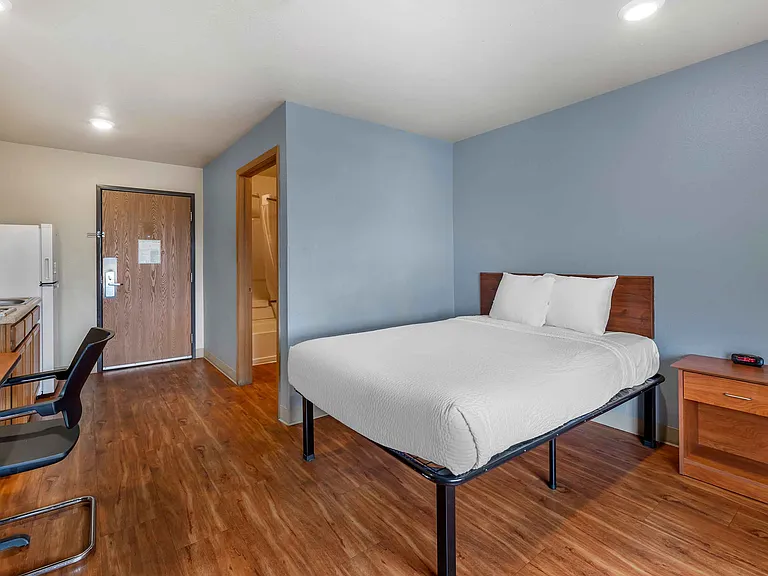 Studio Suite - 1 Full Bed