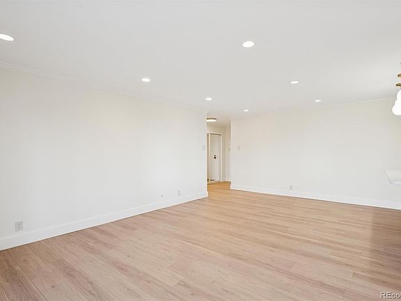 4th image of 460 S Marion Parkway S Bldg C #604