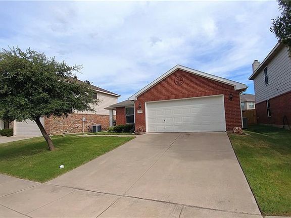 3rd image of 113 Jefferson Dr
