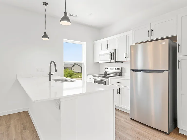 Twin Oaks Apartments — Photo 5