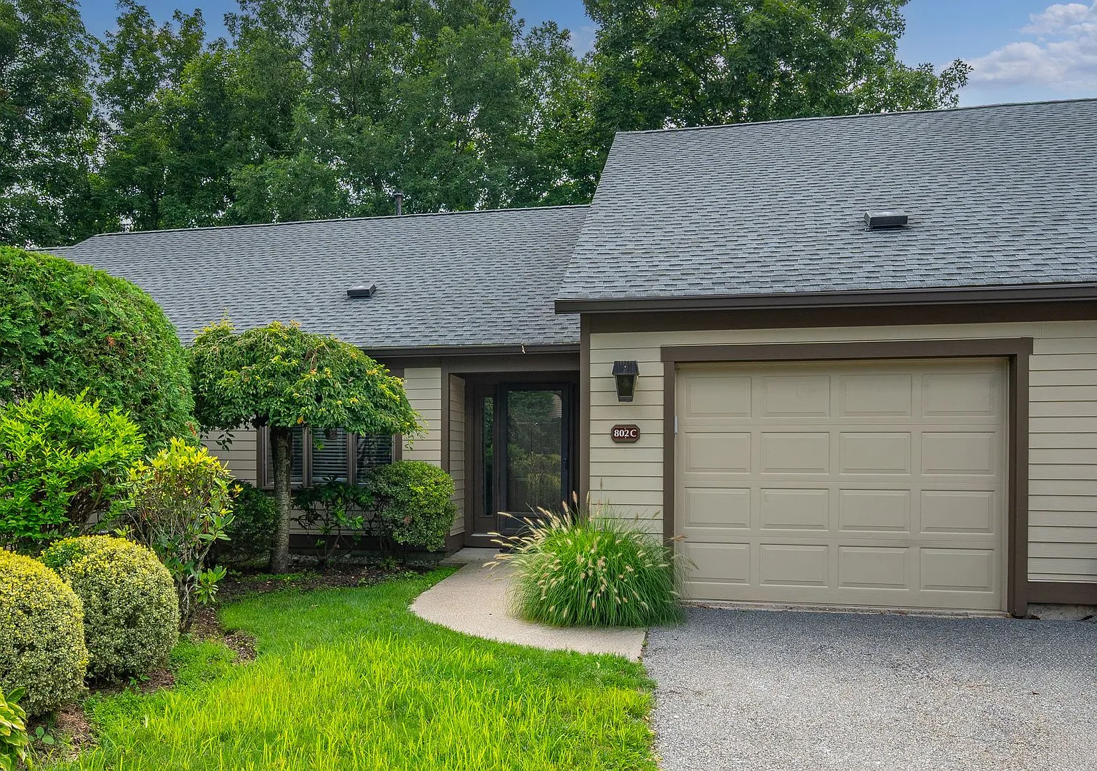 Heritage Hills C — Photo 1