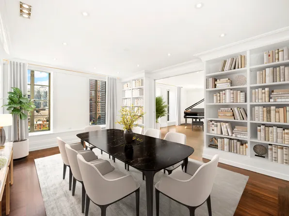 140 East 63rd Street 15B image 3 of 22