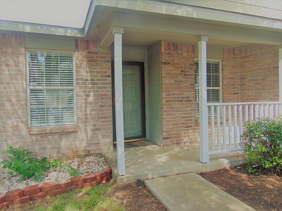 4th image of 3218 Blackburn Dr