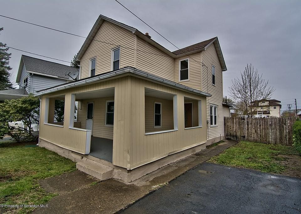 1st image of 213 Sussex St