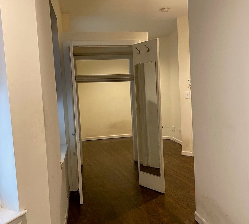 1st image of 135 W 24th St APT 3
