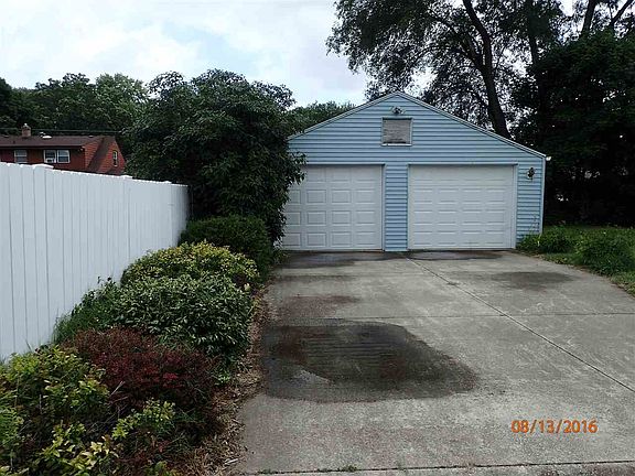 3rd image of 54510 N 26th St