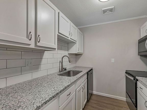 5th image of 4300-4310 Batavia Meadows Dr #4306-08