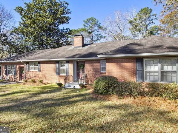 1806 Waverland Cir, Macon, GA 31211
