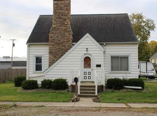 107 W Park Ave, Bourbon, IN 46504