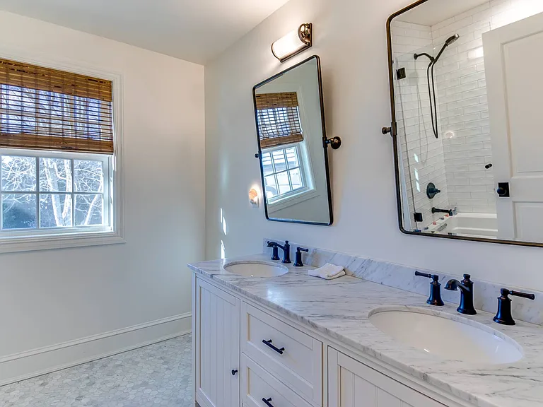 189 Lumber Ln — Photo 23