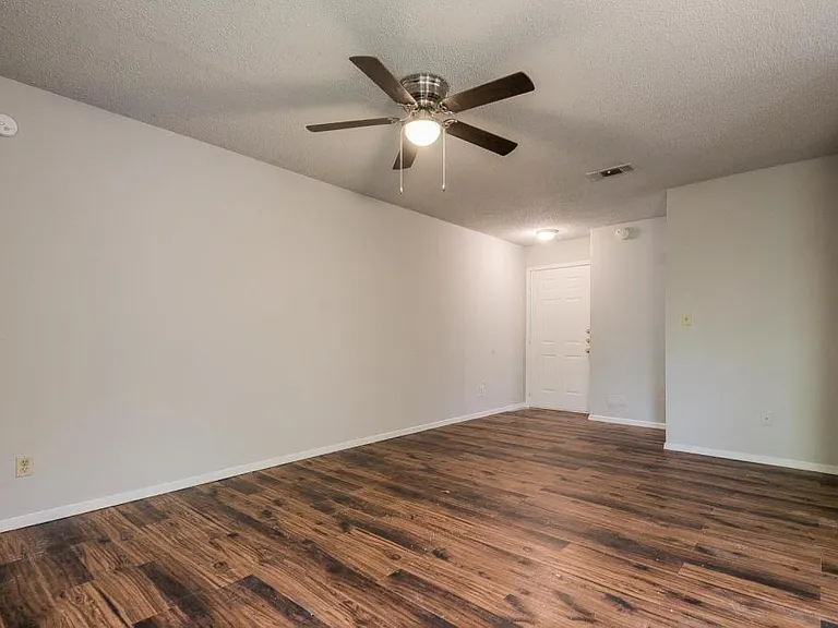 246B W McFarland St #246B — Photo 4