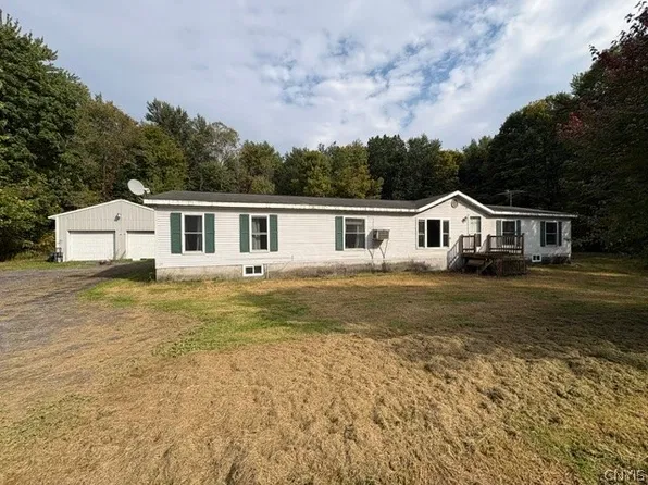 9600 Powers Rd, Weedsport, NY 13166