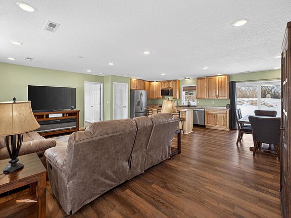 4th image of 7683 Rolling Meadows Cir