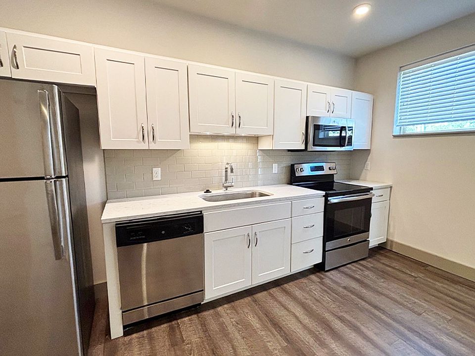 1st image of 3240 Whitfield Ave APT 203