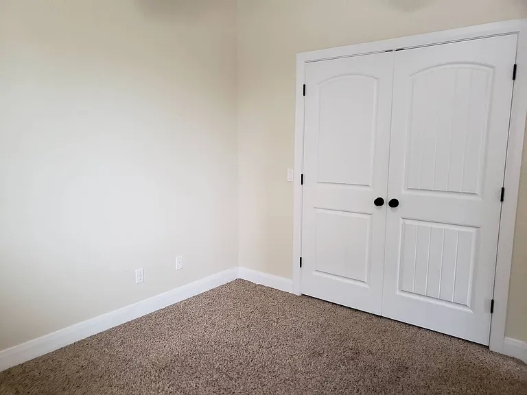 1385 W Clinton Way — Photo 14