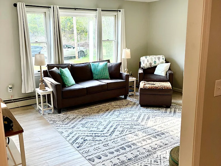 60 Dickerman Ave #60 — Photo 3