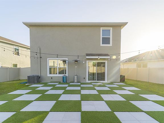 2nd image of 1382 Crescent Hoop Way