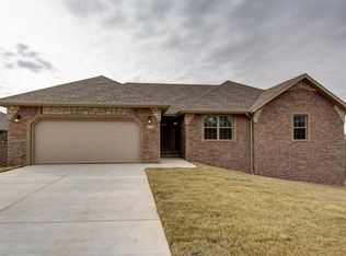 131 N Peach Brk, Nixa, MO 65714