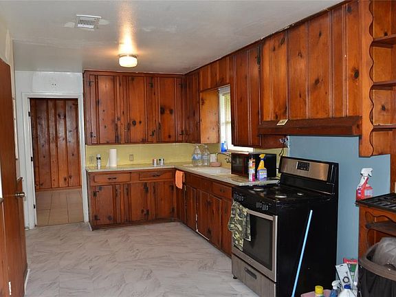5th image of 4021 Omeara Dr