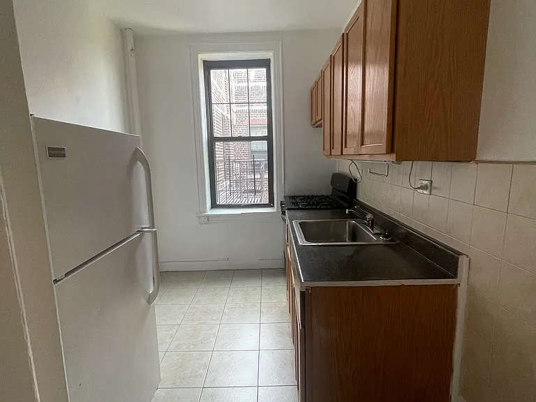 1800 Ocean Pkwy #E7 — Photo 3