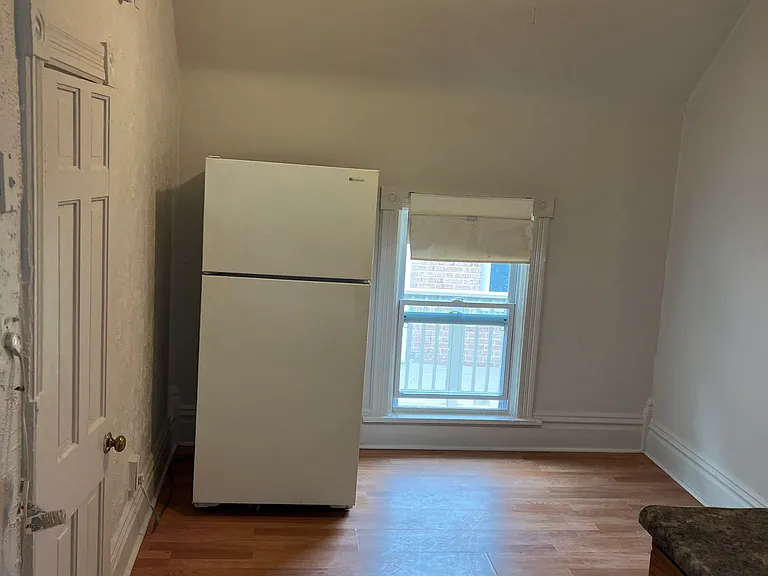 34 Lynch St #2 — Photo 5