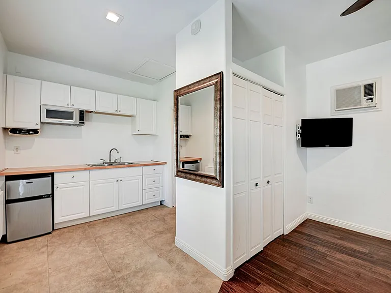 1 Chimney Ln — Photo 44