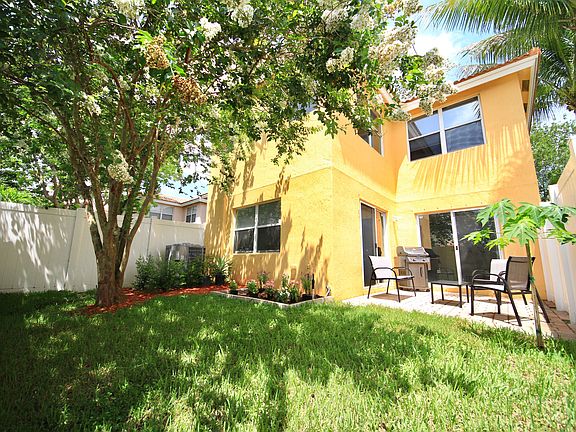 Private Shaded Backyard
