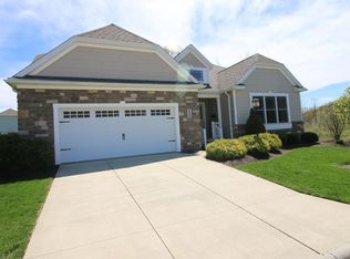 3734 Pin Oak Dr, Stow, OH 44224