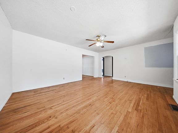 5th image of 508 E Elm Street