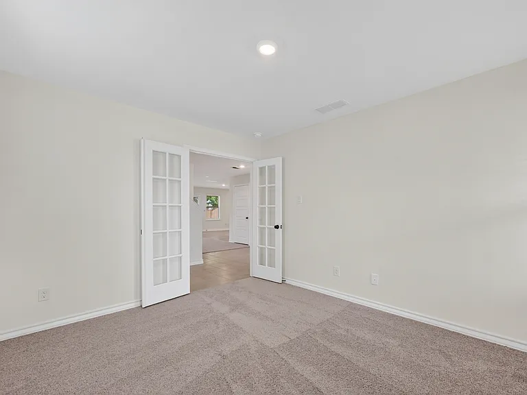 1567 Dukeswood Dr — Photo 4