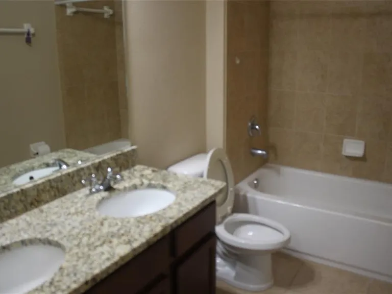 13231 Overstreet Rd — Photo 13