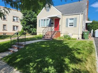 1019 W Blancke St, Linden, NJ 07036