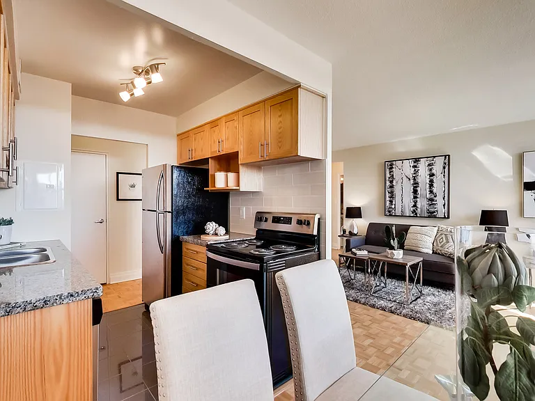 101 Cosburn Ave #104 — Photo 46