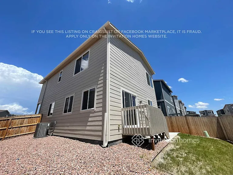 11431 Sanderling St — Photo 20